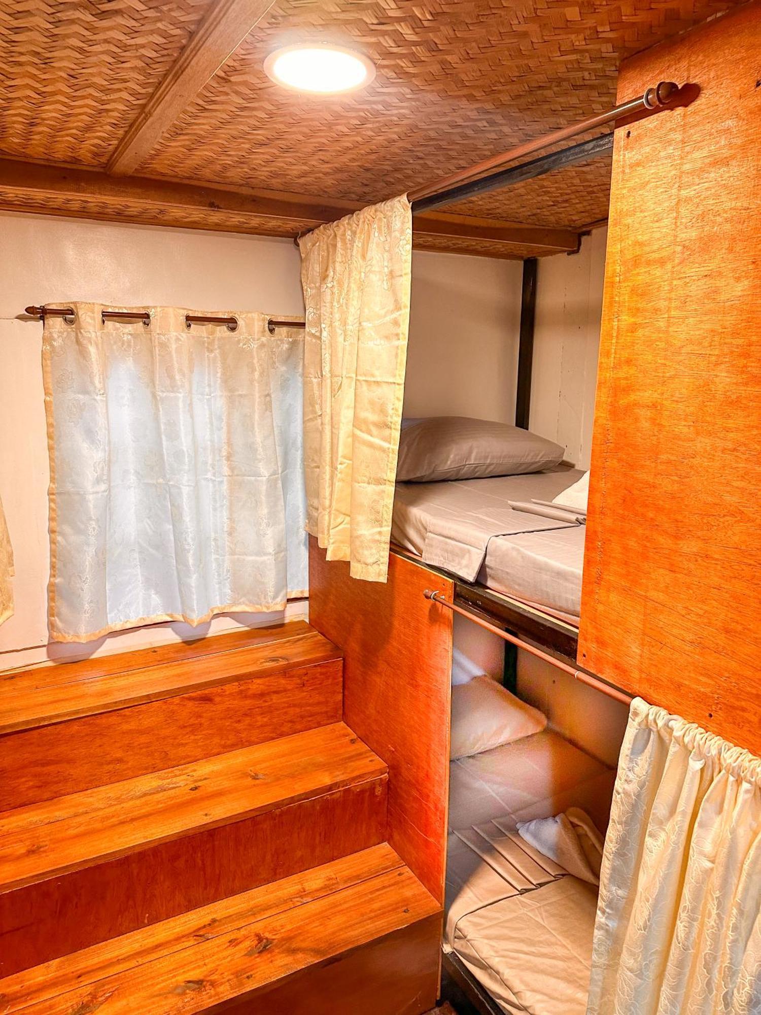 Hangout'S Hostel El Nido Exterior photo